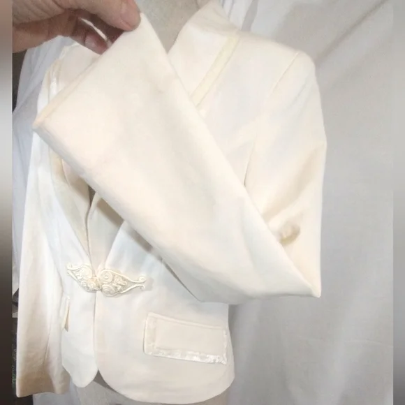 Apostrophe Women Blazer, Ivory, Spread Collar Velour Trim Pckts/Embroid Bttn,6-8 - Picture 7 of 13